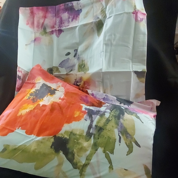 Pier 1 multi color pillow sham (2 pack) - Picture 2 of 2